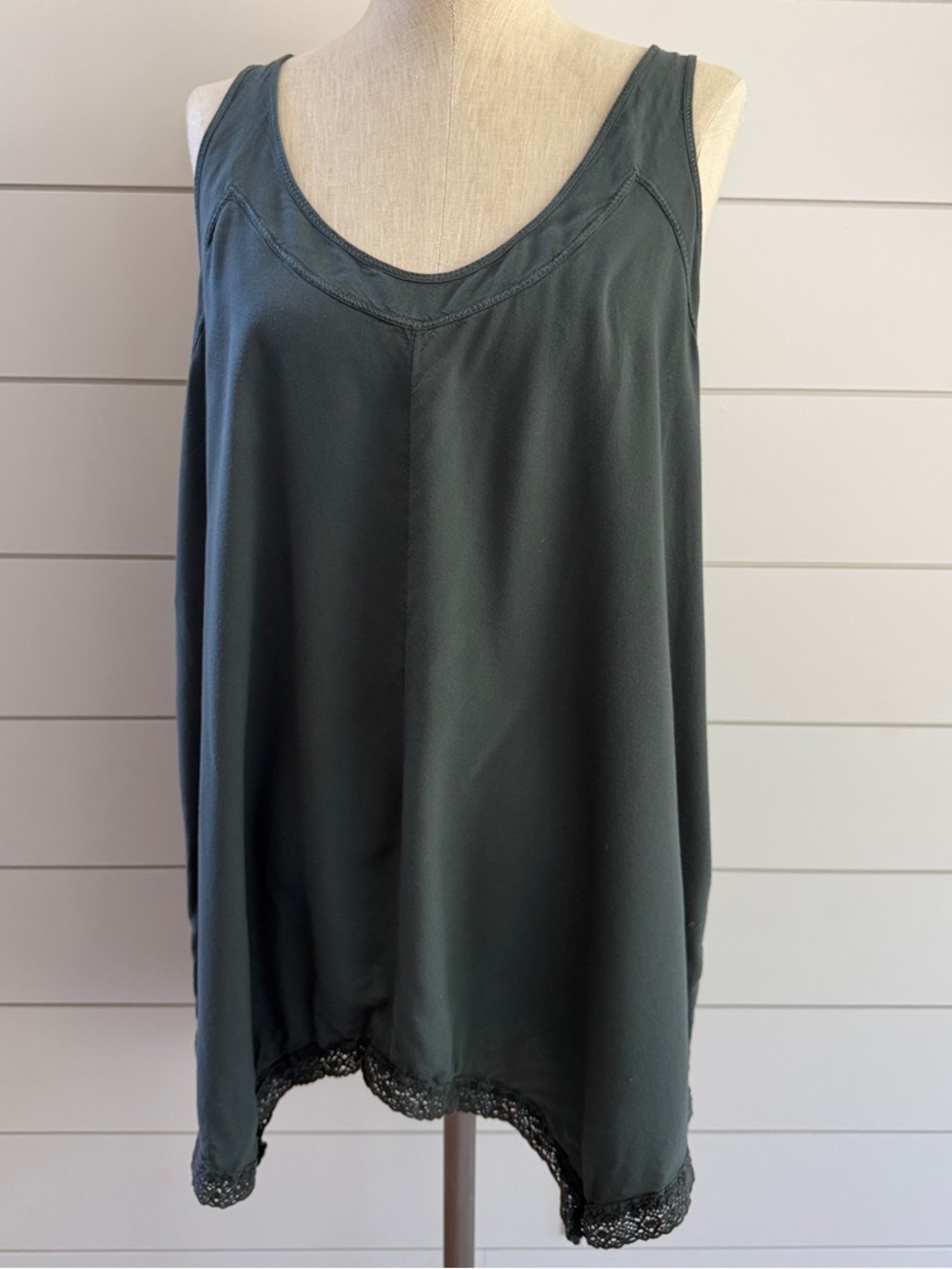 Sun & Shadow Lace-Trim Tank in Dark Teal